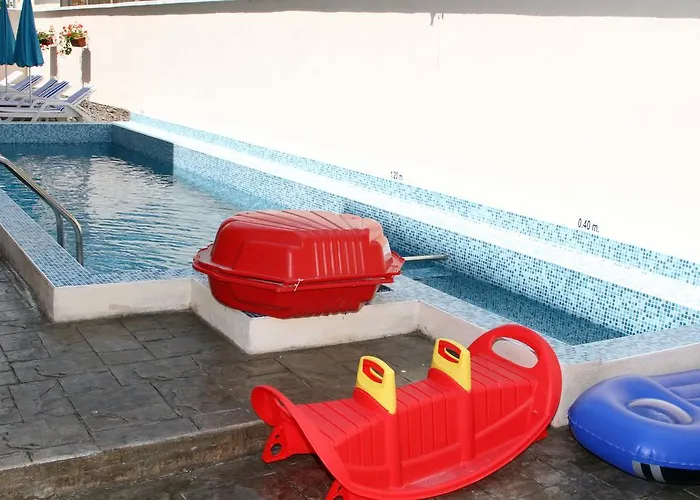 Vlasta Family Hotel 2*