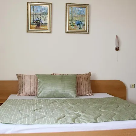 Vlasta Family 2* Ravda