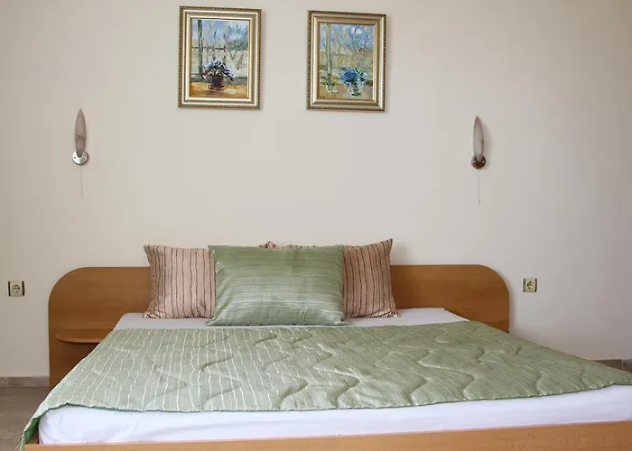 Vlasta Family 2* 拉夫达